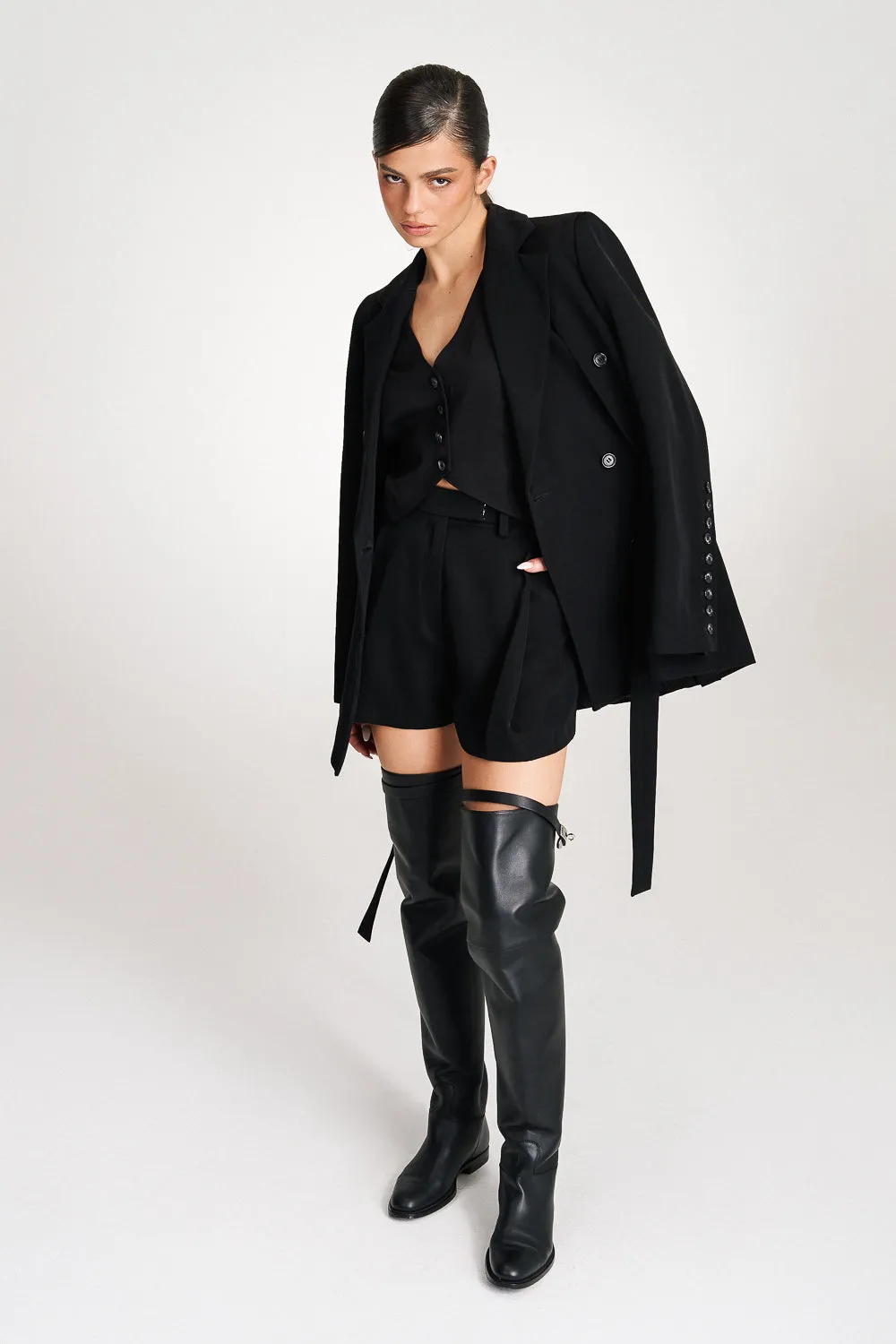 ‘Cecilia‘ Pleated Black Shorts
