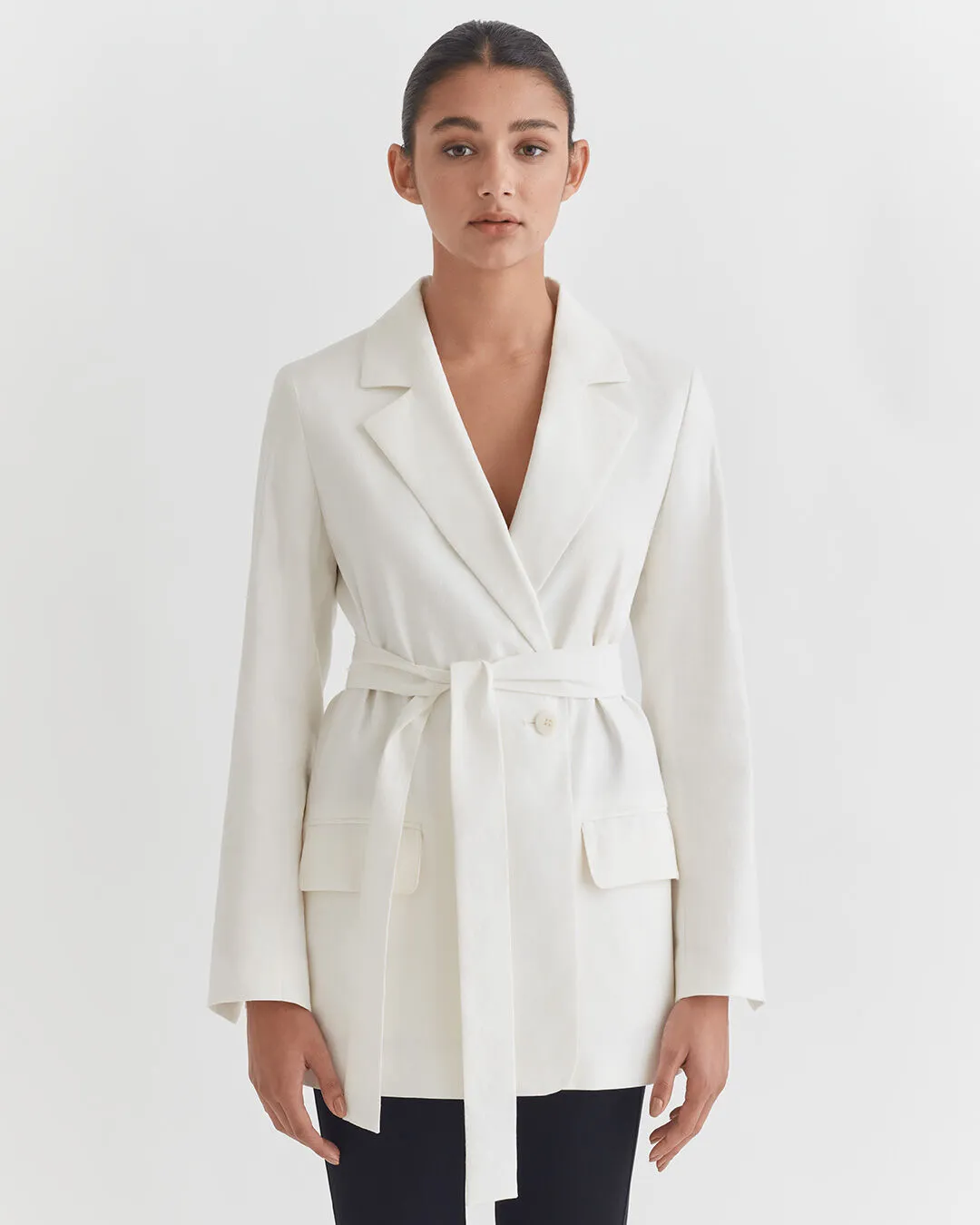 Linen Relaxed Blazer